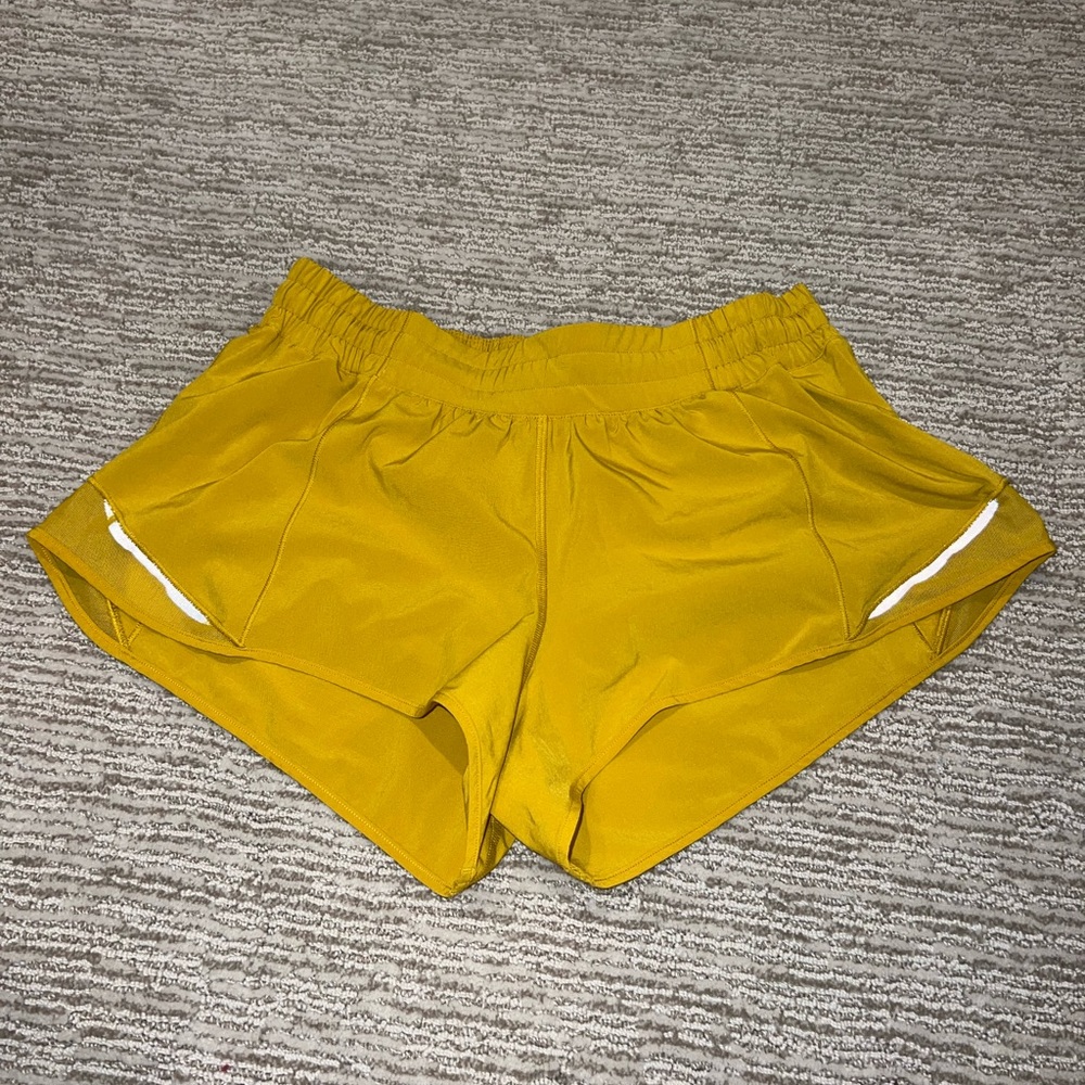 Hotty Hot Shorts Lululemon 2.5”